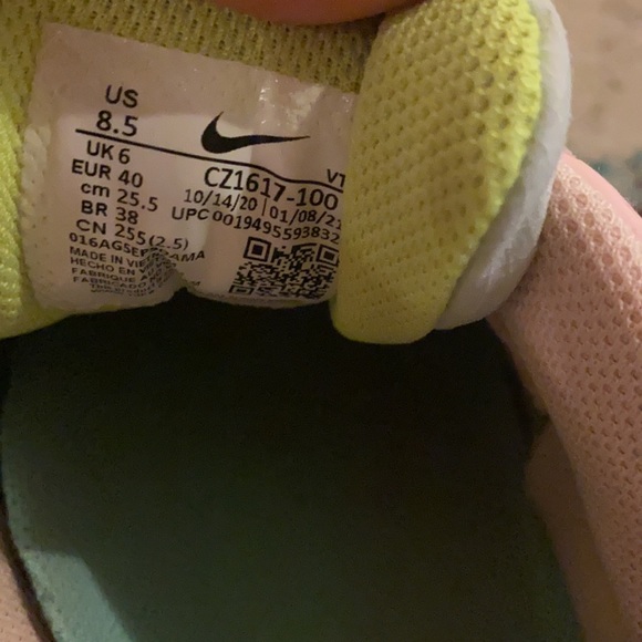 Nike Air Max women’s size 8.5 - Picture 4 of 5